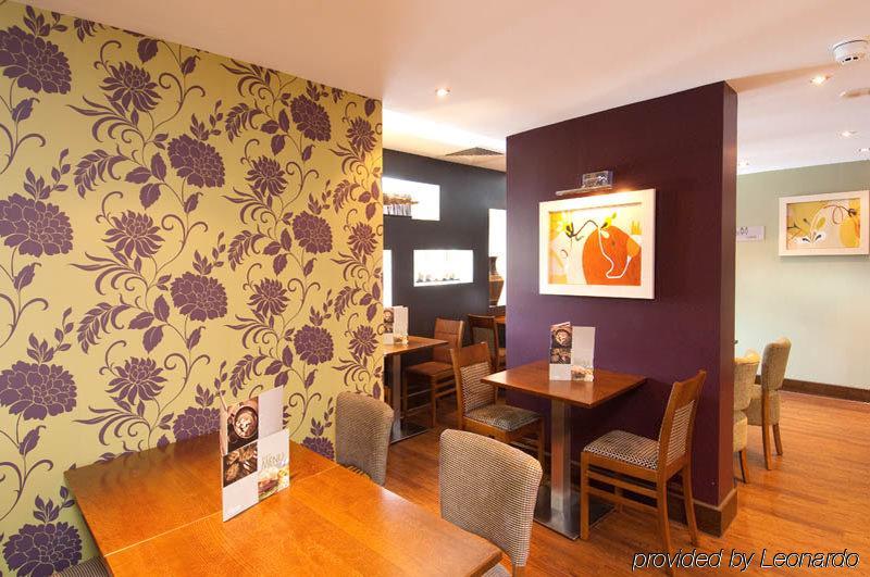 Premier Inn London Gatwick Airport - Manor Royal Кролей Экстерьер фото
